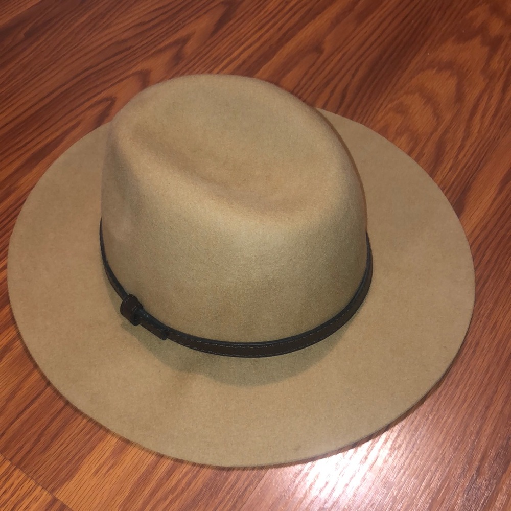 Camel fall hat